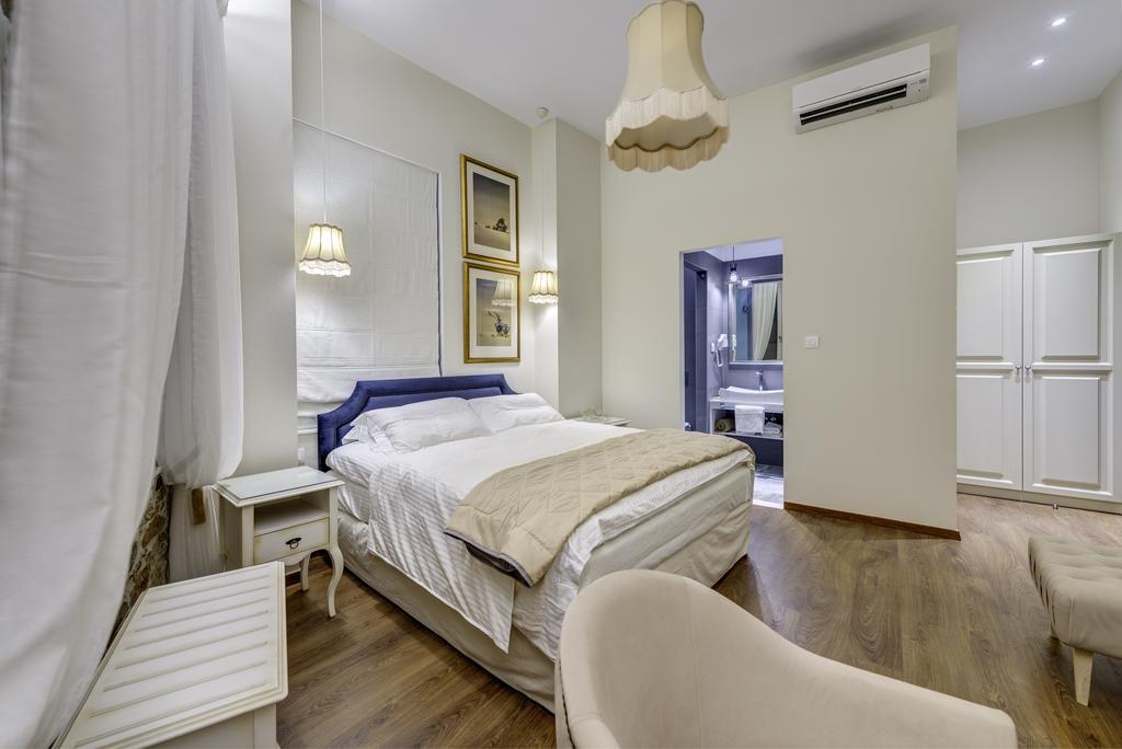 1844 Suites Syros Ermoupoli Dış mekan fotoğraf