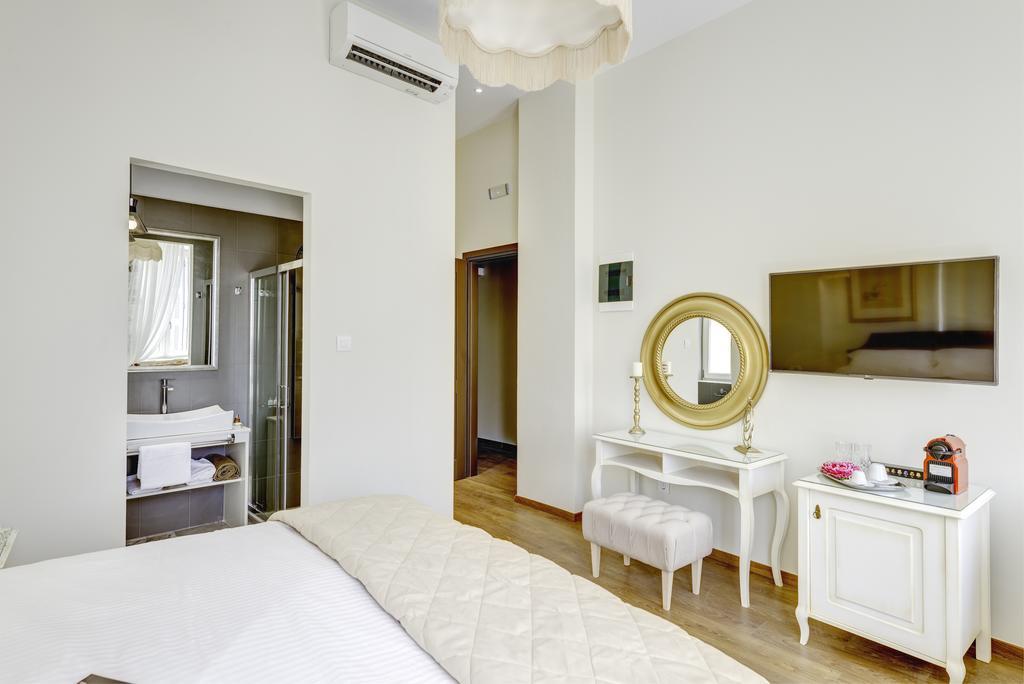 1844 Suites Syros Ermoupoli Dış mekan fotoğraf